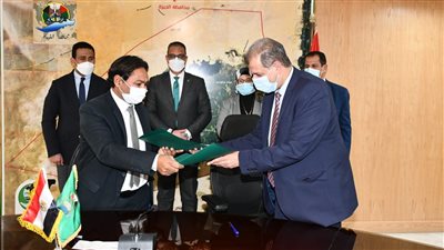 أخبار الفيوم | توصيل مياه الشرب للأسر الفقيرة مجانا.. والتحفظ على قاتلة زوجها