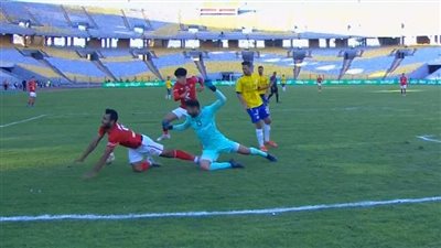 ميدو يثير ضربة جزاء الأهلي أمام الإسماعيلي ويوجه رسالة شكر لـ