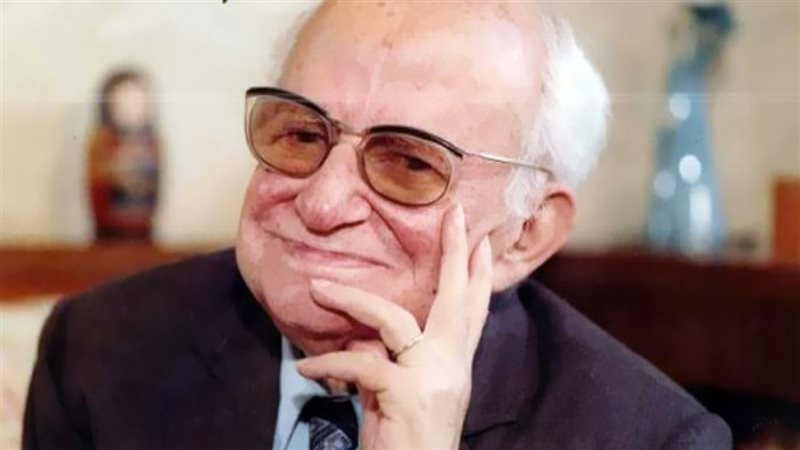 الأديب يحيى حقى 