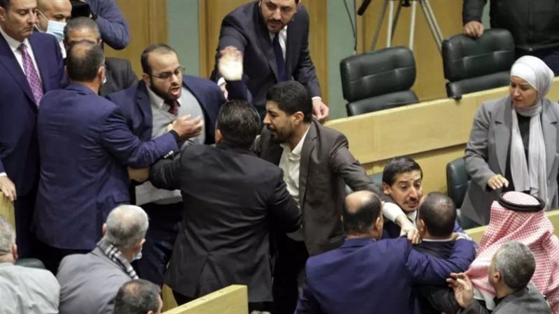 صورة من المشاجرة
