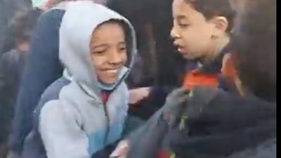 طلاب رابعة ابتدائي بالقاهرة لفريق الأهلي: شدوا حيلكم شوية.. فيديو 