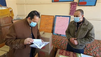التحقيق مع مدير مدرسة ورئيس كنترول لعدم اتباع الإجراءات القانونية بالامتحانات بالغربية | صور