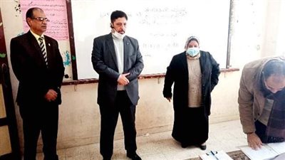 وكيل منطقة الأزهر بالإسكندرية يتفقد امتحانات لإعدادية والابتدائية