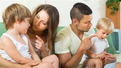 6 طرق تربوية تجعل طفلك شخصية اجتماعية 