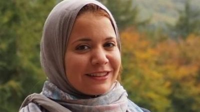 بعد فوزها بأفضل بحث عن السرطان.. السفارة الألمانية تهنئ المصرية سارة حجي 