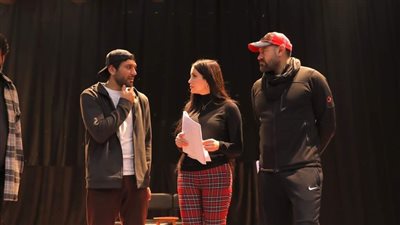 كواليس مسرحية 