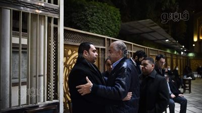 العامري فاروق وأحمد مرتضى في عزاء شقيق خالد لطيف| فيديو وصور