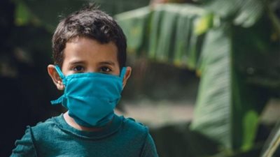 بعد وفاة رضيع.. أكثر أعراض أوميكرون شيوعا لدى الأطفال وكيفية حمايتهم