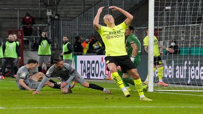 حامل اللقب يلحق بالبايرن.. دورتموند يودع الكأس بخسارة مذلة من ناد درجة الثانية| فيديو