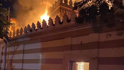 التهم كل ما هو مصنوع بالخشب.. حريق هائل بمسجد الشيخ علم الدين بأسيوط 