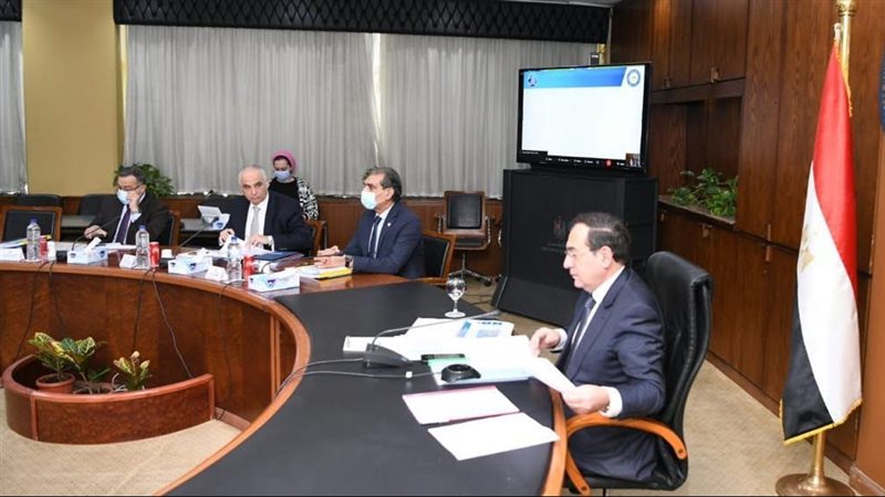 اجتماع وزير البترول