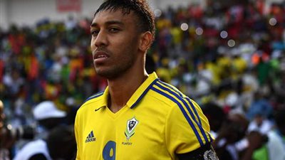 ضبطوهما مع فتيات.. سر ترحيل لاعبي الجابون بشكل عاجل من الكاميرون