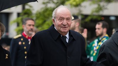 الإنتربول يطالب الإمارات بتسلم صديق ملك إسبانيا السابق 