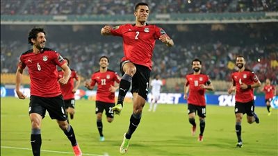 والد محمد عبد المنعم يكشف حقيقة انتقال اللاعب إلى الزمالك | فيديو 