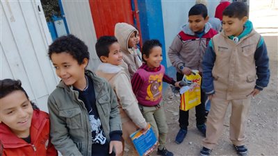 شكرًا يا أبو الصحاب.. هتافات تلاميذ رابعة ابتدائي بأسيوط لوزير التعليم | فيديو 