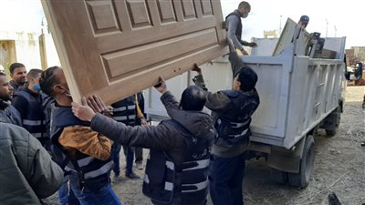 محافظ الإسكندرية يشدد على رؤساء الأحياء بمواصلة حملات إيقاف أعمال البناء المخالف 