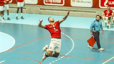 كورونا يضرب صفوف طائرة الأهلى