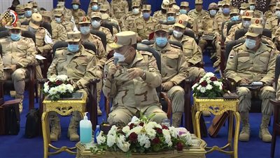 رئيس الأركان يشهد إحدى مراحل مشروع 