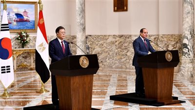  نشاط الرئيس السيسي اليوم الخميس في 20 صورة