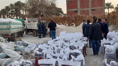 ضبط مصنع غير مرخص ينتج أسمدة مغشوشة بأبو رواش