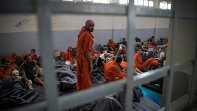 لحظة هروب معتقلي «داعش» من سجن في سوريا | فيديو