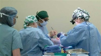 أخبار مصر: بيان كورونا.. نجاح عملية زرع كلية خنزير لإنسان... بنك CIB يطمئن عملاءه على حسابتهم... والعاصفة