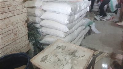 ضبط  36 جوال دقيق محظور تداوله خارج منظومة الدعم  بالإسكندرية  