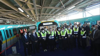 رئيس كوريا الجنوبية يزور الخط الثالث للمترو | صور