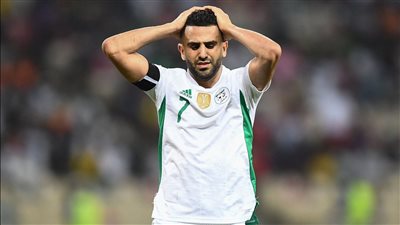 تويتر يعاقب رياض محرز بعد رفض إعادة مباراة الجزائر والكاميرون