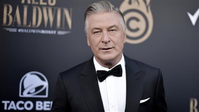 نجم مثير للمشاكل.. بالدوين مطالب بدفع تعويض بـ25 مليون دولار في واقعة الكابيتول 