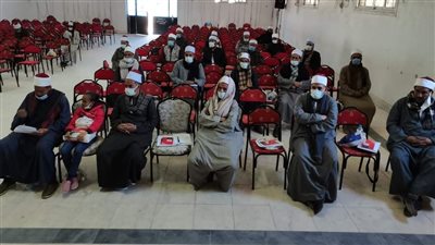 ترقية وتسكين 590 موظفًا ومحو الجزاءات لعدد 592 آخرين بأوقاف الأقصر 