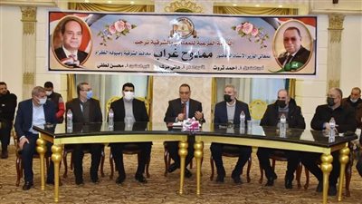 محافظ الشرقية يلتقي الجمعية العمومية للجان النقابية للمعلمين بالشرقية