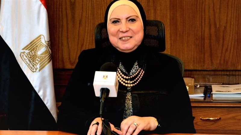 نيفين جامع 