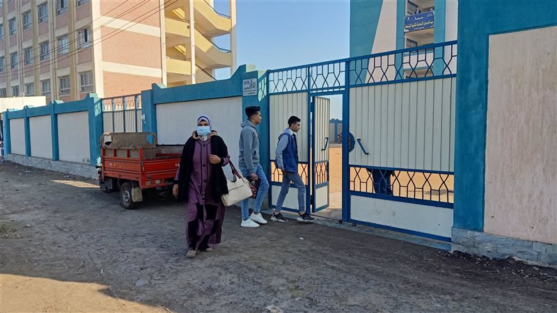 دخول طلاب اواي وثانية