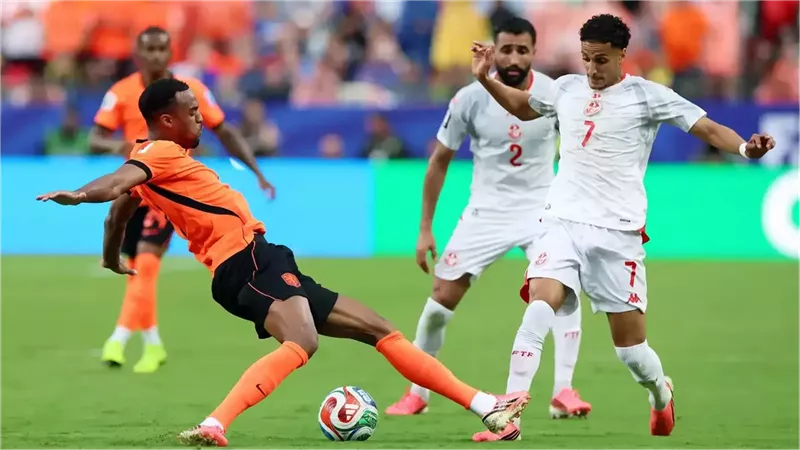 إلياس عاشوري