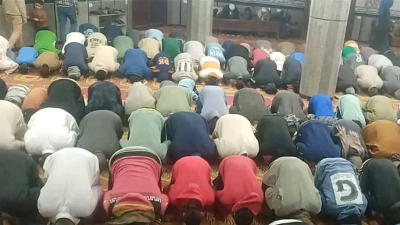 مواقيت الصلاة بتوقيت