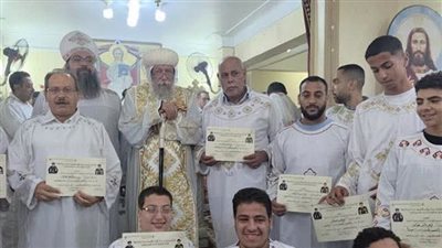 الأنبا إيلاريون يرسم 14 شماسا ويدشن أواني المذبح ويودع رفات الشهيد مار مينا بكنيسة البيضا
