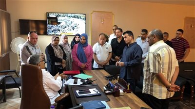  محافظ الدقهلية يتفقد أعمال لجنة مراجعة تراخيص البناء بطلخا ويحيل المخالفين للنيابة العامة