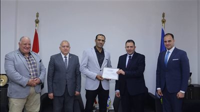 تكريم قيادات رأس البر لمواجهة الإشغالات وتنظيم الخدمات لزائري المدينة