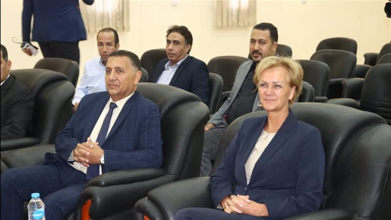 محافظ القليوبية وسفيرة