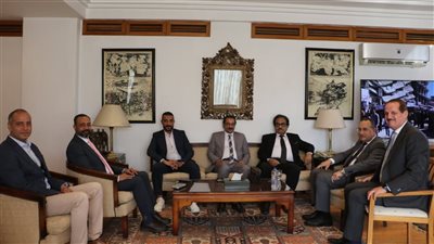 دعم معرض العلمين للكتاب، قنصوة يلتقي رئيس اتحاد الناشرين المصريين لبحث تعزيز التعاون