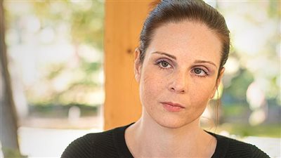 فضيحة دبلوماسية، صحفية أمريكية تتهم سفير أحمد الشرع في واشنطن باختطافها لصالح جبهة النصرة ( فيديو)  