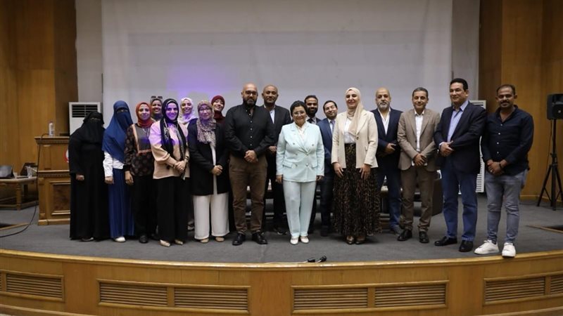 د.عبلة الألفي خلال