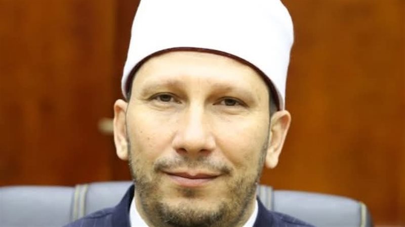  الدكتور عبد العزيز