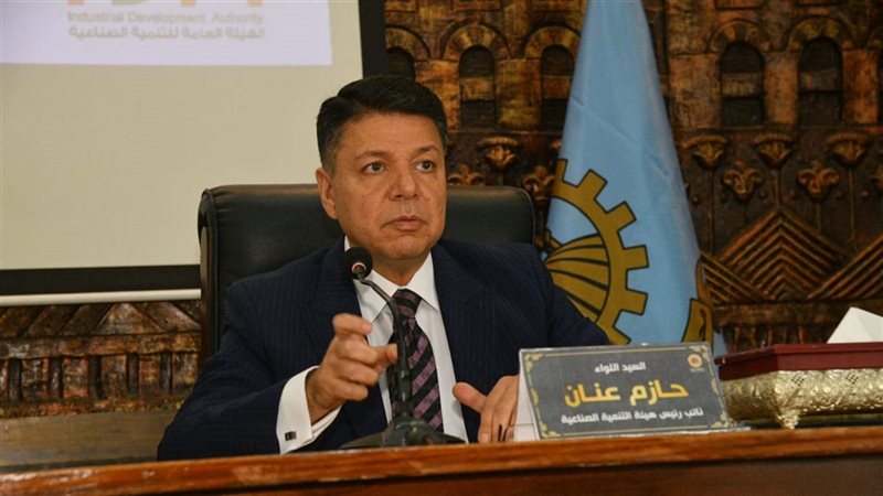 اللواء حازم عنان،
