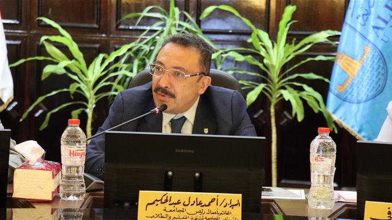 الدكتور أحمد عادل