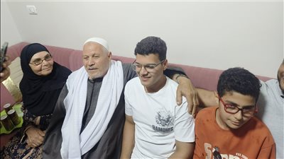 محمد أيمن السادس على الجمهورية بالثانوية العامة: كنت واثق من إجاباتي وحلمي اتحقق وهدخل كلية الطب