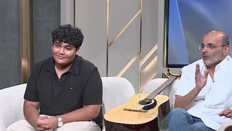أدهم بهجت قمر ووالده