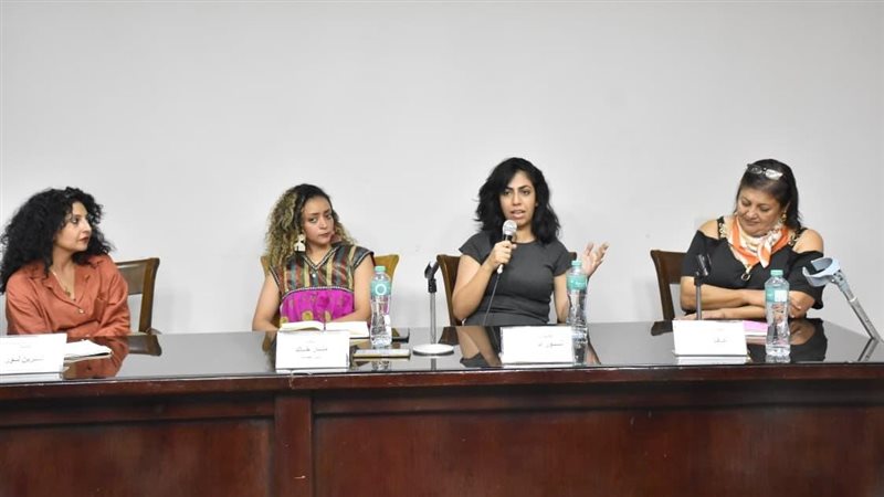 مسرح المرأة، فيتو