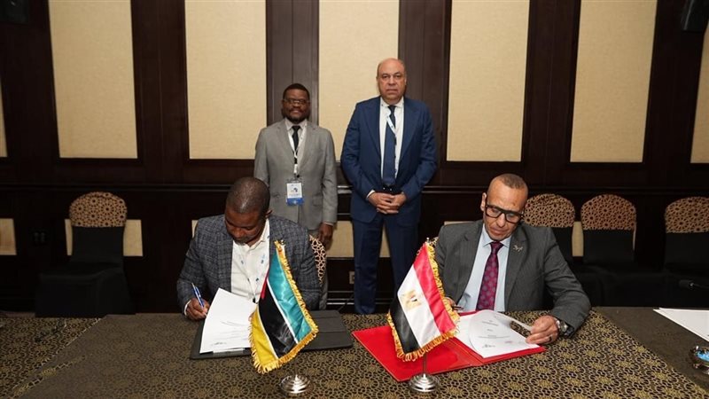 وزير الطيران المدني